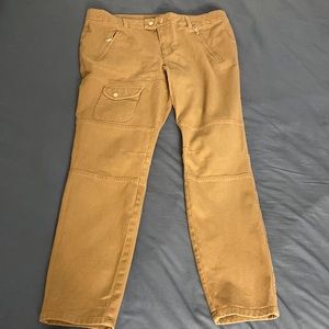 Ladies casual pant from Ralph Lauren. Size 14 light brown. They have a stretch.